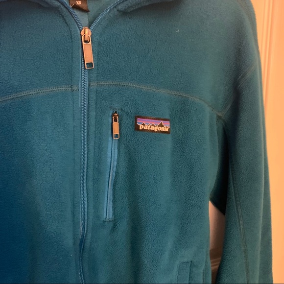 Patagonia Full Zip Lightweight Fleece Jacket - Picture 2 of 4